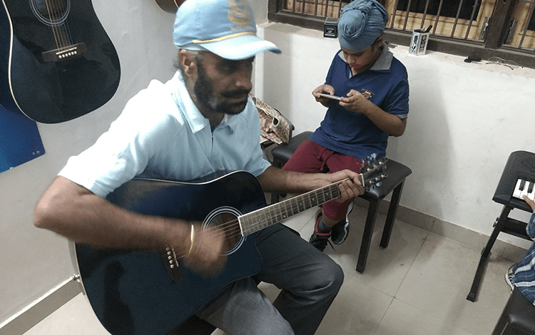 Guitar CLass in Jaipur